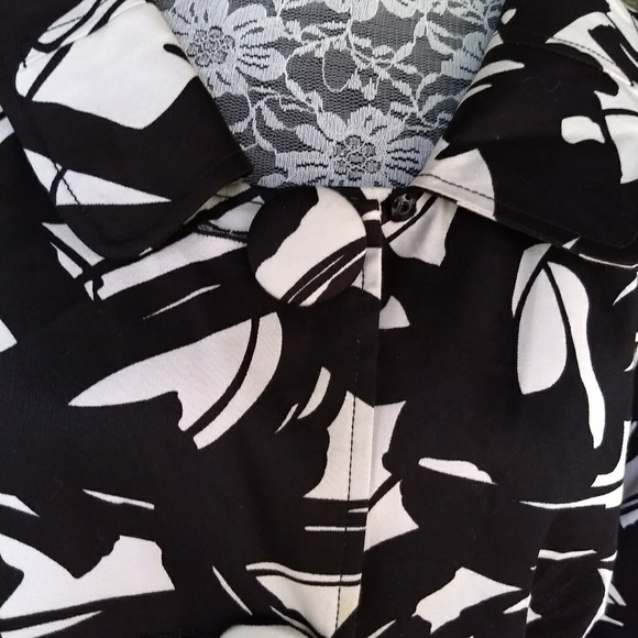 Lucie & Laurel Jacket - Picture 5 of 6